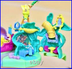 100% complete Disney Vintage Peter Pan Neverland Polly Pocket Bluebird play set