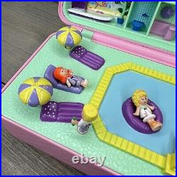 1989 Bluebird Polly Pocket Hotel Pool Party INCOMPLETE (3 Umbrellas & 4 Figures)