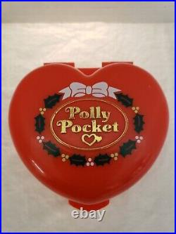 1989 Vintage Bluebird Polly Pocket Christmas musical Compact almost complete