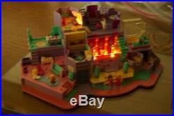 1994 Bluebird Polly Pocket Magical Mansion COMPLETE Play Set Vintage