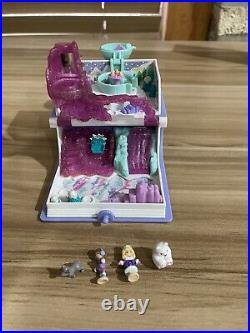 1995 Polly Pocket Bluebird Sparkle Snowland Enchanted Storybook with Figures