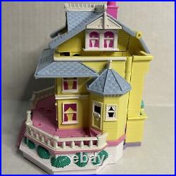 1995 Polly Pocket COMPLETE Clubhouse Pop-Up Party Play House Bluebird 6 Dolls