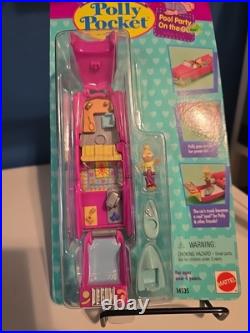 1995 Polly Pocket Vintage COMPLETE Pool Party on the Go Bluebird Toys 1995 Polly Pocket Vintage COMPLETE Pool Party on the Go Bluebird Toys
