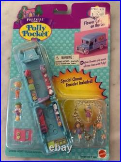1996 Polly Pocket Bluebird Flower Cafe On-The-Go with bracelet NOC