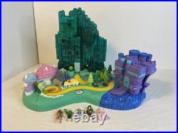 2001 Mattel Polly Pocket Wizard of Oz Emerald City Playset 5 Figures LIGHTS WORK