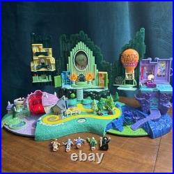 2001 Mattel Polly Pocket Wizard of Oz Emerald City Playset 5 Figures LIGHTS WORK