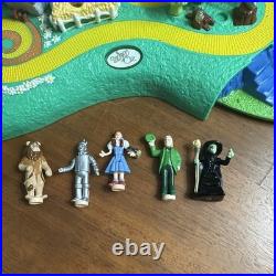 2001 Mattel Polly Pocket Wizard of Oz Emerald City Playset 5 Figures LIGHTS WORK