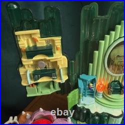 2001 Mattel Polly Pocket Wizard of Oz Emerald City Playset 5 Figures LIGHTS WORK