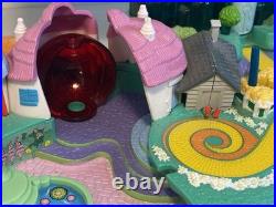 2001 Mattel Polly Pocket Wizard of Oz Emerald City Playset 5 Figures LIGHTS WORK