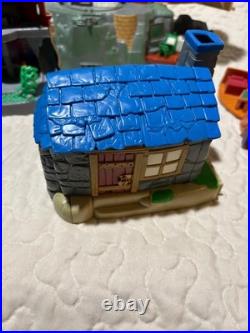 5pc Lot Vintage Harry Potter Polly Pocket Hogwarts Castle 2001