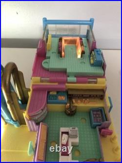 Bluebird 1995 Supermarket Polly Pocket With Figurines Lights Work