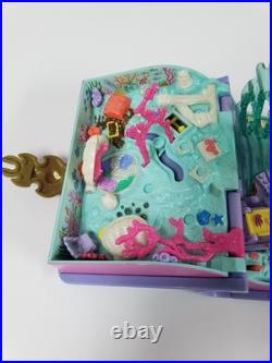 Bluebird Polly Pocket Sparkling Mermaid Adventure Storybook Lights work 5 figure