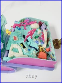 Bluebird Polly Pocket Sparkling Mermaid Adventure Storybook Lights work 5 figure