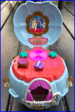 Bluebird Toys 1999 Vintage Polly Pocket Disney Cinderella Royal Carriage Playset