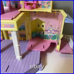 Bluebird Vintage Polly Pocket 1995 Clubhouse Pop Up Party Play House Set