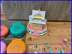 Bluebird Vintage Polly Pocket bundle inc Pop Up Party Play House Set, compacts