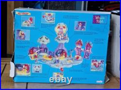 Disney Polly Pocket Winnie the Pooh 100 Acre Wood 1998 Complete Disney Polly Pocket Winnie the Pooh 100 Acre Wood 1998 Complete