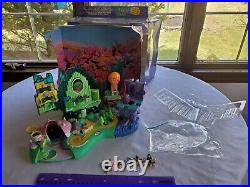 Mattel Vintage Polly Pocket 2001 The Wizard Of Oz Emerald City Playset