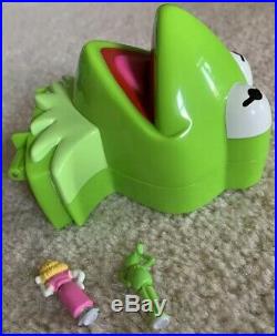 Muppets Kermit Saves the Day Bluebird Polly Pocket Style COMPLETE RARE Case 1997