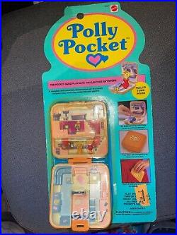 Polly Pocket 1989 Vintage Polly's Townhouse Orange Compact COMPLETE MOC New