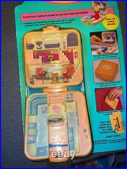 Polly Pocket 1989 Vintage Polly's Townhouse Orange Compact COMPLETE MOC New