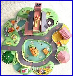 Polly Pocket 1991 Town Bluebird Toys PLC. Vintage 90s Toy House Pool Playground