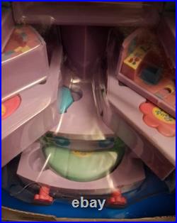 Polly Pocket BEAUTY CASE PLAYSET withPretty Me Cosmetics 1991 Bluebird NIB Vintage