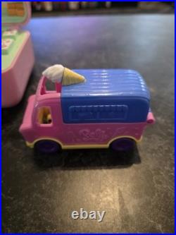 Polly Pocket Bluebird 1989 Pool Party Compact & Lot Of 12 PP Dolls & Misc Acces