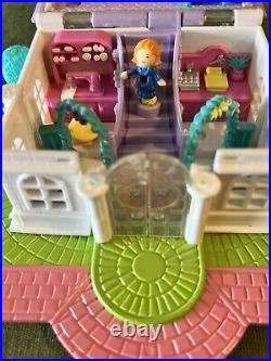 Polly Pocket Bluebird Complete 1994 9 Pc. Light Up Bridal Salon Vintage Mattel