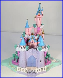 Polly Pocket CINDERELLA Light Up CASTLE 1995 Vintage Bluebird With 7 Figures