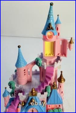 Polly Pocket CINDERELLA Light Up CASTLE 1995 Vintage Bluebird With 7 Figures