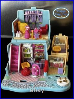 Polly Pocket Disney Daisy's Boutique 1996 Vintage Bluebird Polly 100% COMPLETE Polly Pocket Disney Daisy's Boutique 1996 Vintage Bluebird Polly 100% COMPLETE