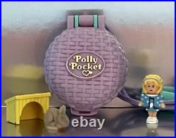 Polly Pocket FUZZY BUNNY Locket COMPLETE 1993 Vintage Bluebird Toys