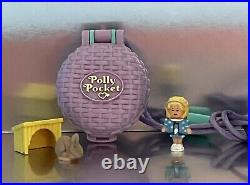 Polly Pocket FUZZY BUNNY Locket COMPLETE 1993 Vintage Bluebird Toys