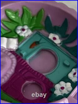 Polly Pocket FUZZY BUNNY Locket COMPLETE 1993 Vintage Bluebird Toys