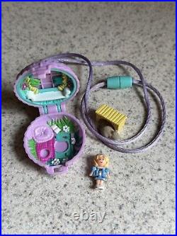 Polly Pocket FUZZY BUNNY Locket COMPLETE 1993 Vintage Bluebird Toys