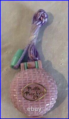 Polly Pocket FUZZY BUNNY Locket Vintage 1993 Bluebird Toys COMPLETE
