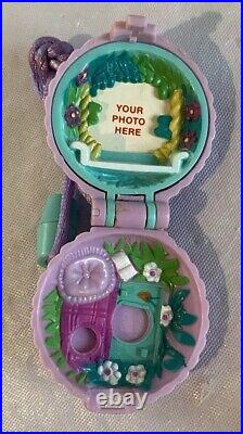 Polly Pocket FUZZY BUNNY Locket Vintage 1993 Bluebird Toys COMPLETE
