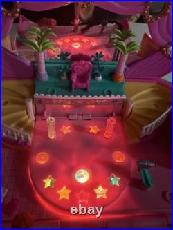 Polly Pocket Hat Box Light UP FASHION SHOW Playset 1995 Vtg Bluebird COMPLETE
