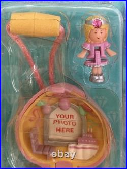 Polly Pocket PRETTY PRESENT Locket Playset 1993 Vintage Bluebird NIP NEW MOC