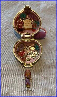 Polly Pocket PRINCESS PALACE LOCKET Vintage 1993 COMPLETE Rare