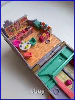 Polly Pocket Polly's Bowling Alley 1996 vintage