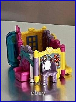 Polly Pocket ROYAL BRACELET 1997 Vintage Bluebird Toys 100% COMPLETE Playset