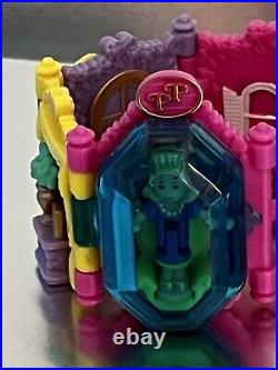 Polly Pocket ROYAL BRACELET 1997 Vintage Bluebird Toys 100% COMPLETE Playset