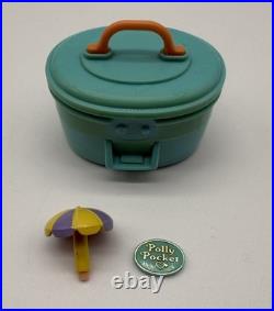 Polly Pocket Vtg 1996 Summer Villa Blue Compact & Umbrella