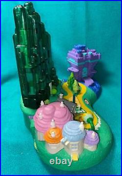 Polly Pocket Wizard of Oz COMPLETE Emerald City Playset 2001 10 dolls Balloon