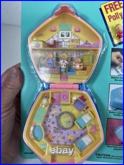 Polly Pocket in the Nursery Pink Compact Playset 1992 Bluebird Vintage. New