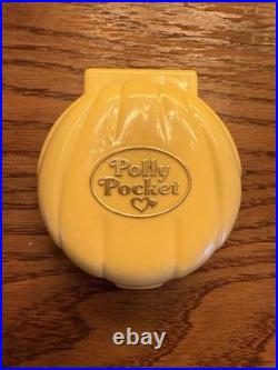 Rare Polly Pocket 1989 Nancy's Wedding Clamshell With Ring? Complete Mint Cond