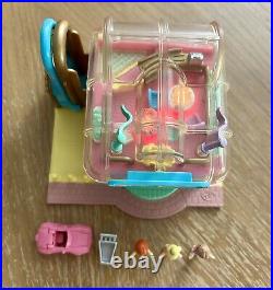 Rare Vintage Bluebird Polly Pocket 1995 Light-Up Supermarket with dolls, pink