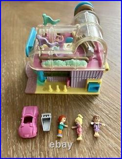 Rare Vintage Bluebird Polly Pocket 1995 Light-Up Supermarket with dolls, pink